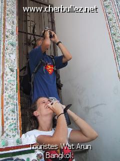légende: Touristes Wat Arun Bangkok
qualityCode=raw
sizeCode=half

Données de l'image originale:
Taille originale: 77724 bytes
